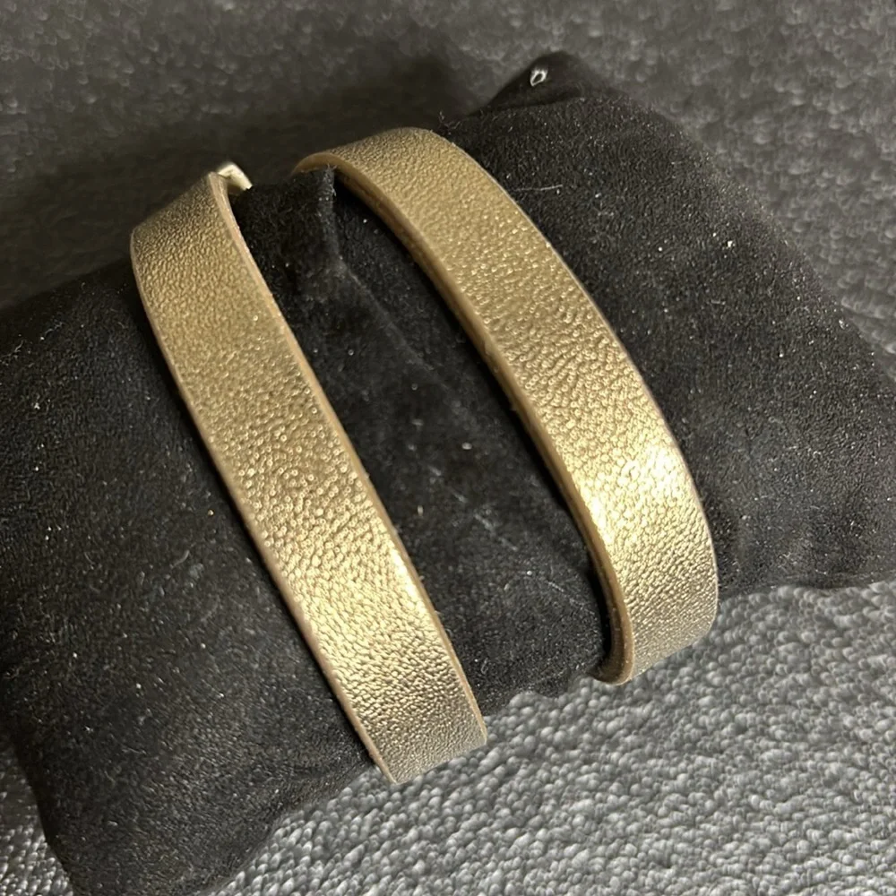 Rustic Cuff Genuine Leather Metallic Wrap Magnetic Closure Bracelet